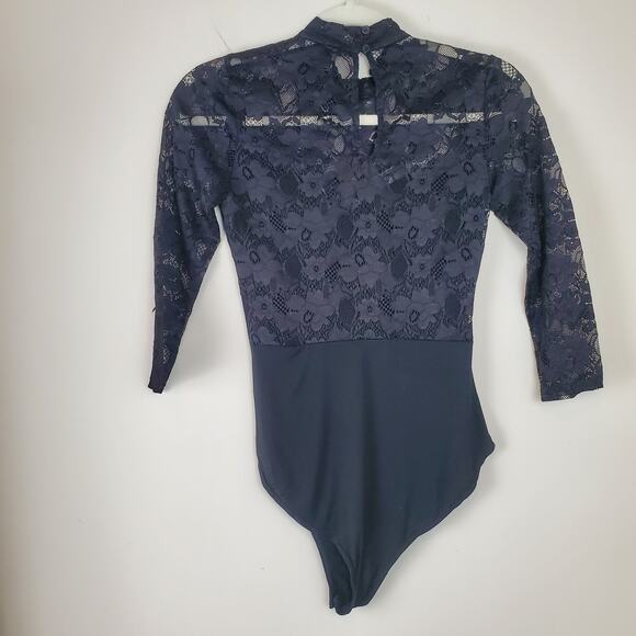 FOREVER 21 Black Lace Heart Shaped Bodice Bodysuit - Picture 4 of 7